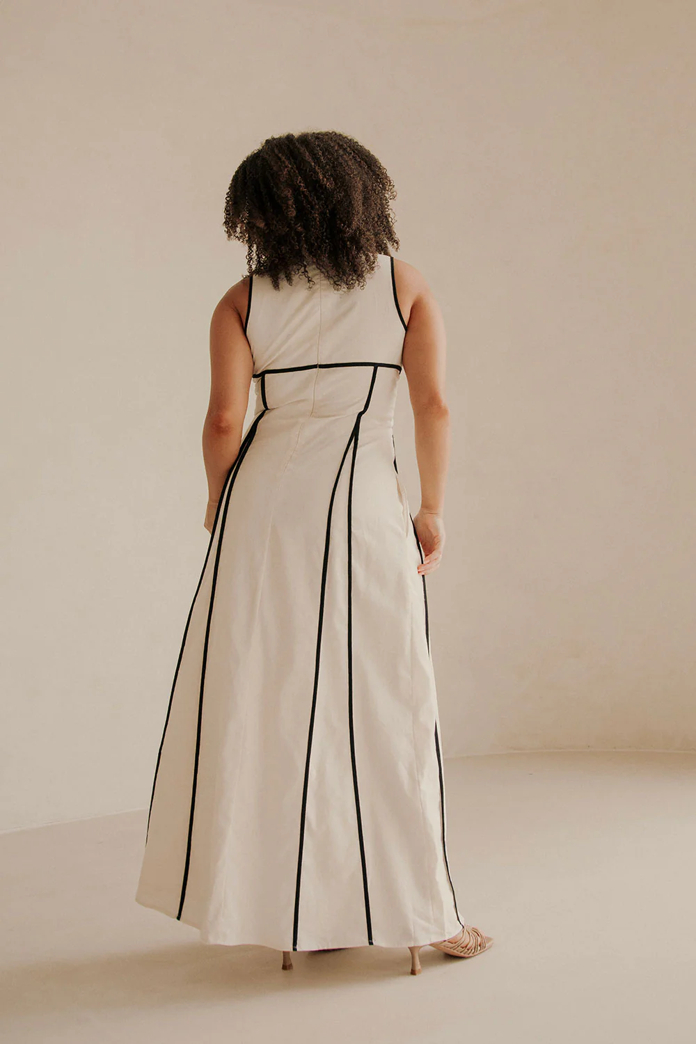 SAMPLE-Maylin Dress - Cream - Image 8