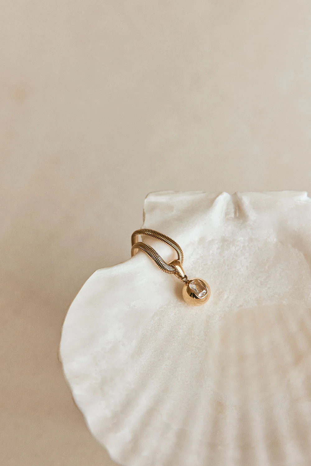 Zima Necklace - Image 3